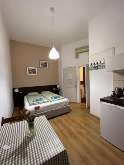 A13 Parliament Sunflower Cozy Apartment Budapest Esterno foto