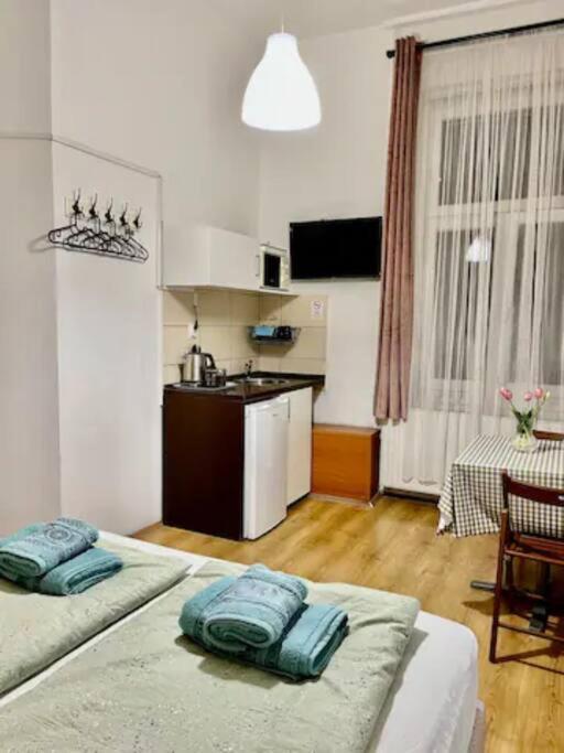 A13 Parliament Sunflower Cozy Apartment Budapest Esterno foto