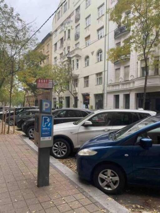 A13 Parliament Sunflower Cozy Apartment Budapest Esterno foto
